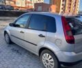 Сірий Форд Фієста, об'ємом двигуна 1.39 л та пробігом 212 тис. км за 4000 $, фото 11 на Automoto.ua
