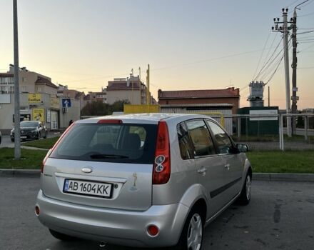Сірий Форд Фієста, об'ємом двигуна 1.4 л та пробігом 182 тис. км за 4200 $, фото 4 на Automoto.ua