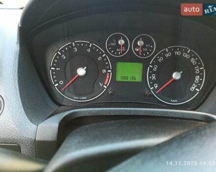 Серый Форд Фиеста, объемом двигателя 1.3 л и пробегом 88 тыс. км за 4400 $, фото 11 на Automoto.ua