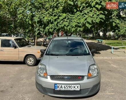 Сірий Форд Фієста, об'ємом двигуна 1.39 л та пробігом 183 тис. км за 5500 $, фото 21 на Automoto.ua