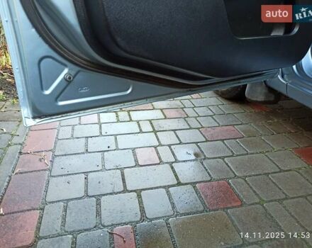 Серый Форд Фиеста, объемом двигателя 1.3 л и пробегом 88 тыс. км за 4400 $, фото 13 на Automoto.ua