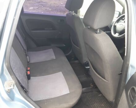 Серый Форд Фиеста, объемом двигателя 1.3 л и пробегом 207 тыс. км за 2500 $, фото 5 на Automoto.ua