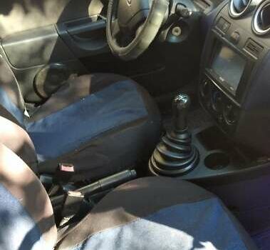 Серый Форд Фиеста, объемом двигателя 1.4 л и пробегом 160 тыс. км за 3000 $, фото 6 на Automoto.ua