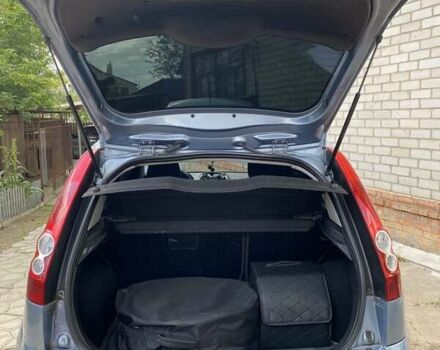 Серый Форд Фиеста, объемом двигателя 1.2 л и пробегом 212 тыс. км за 3800 $, фото 18 на Automoto.ua