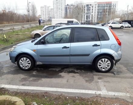 Серый Форд Фиеста, объемом двигателя 1.3 л и пробегом 207 тыс. км за 2500 $, фото 6 на Automoto.ua