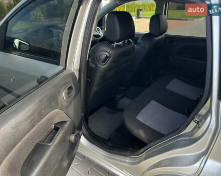 Серый Форд Фиеста, объемом двигателя 1.4 л и пробегом 202 тыс. км за 4850 $, фото 22 на Automoto.ua