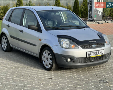Серый Форд Фиеста, объемом двигателя 1.4 л и пробегом 202 тыс. км за 4850 $, фото 3 на Automoto.ua