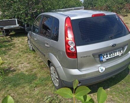 Серый Форд Фиеста, объемом двигателя 1.4 л и пробегом 158 тыс. км за 3200 $, фото 3 на Automoto.ua