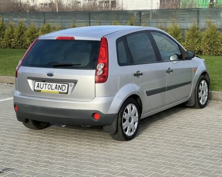 Сірий Форд Фієста, об'ємом двигуна 1.4 л та пробігом 202 тис. км за 4850 $, фото 3 на Automoto.ua