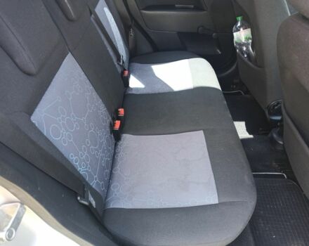 Серый Форд Фиеста, объемом двигателя 1.4 л и пробегом 158 тыс. км за 3200 $, фото 6 на Automoto.ua