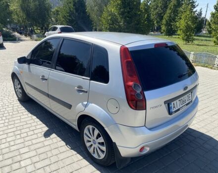 Серый Форд Фиеста, объемом двигателя 1.4 л и пробегом 250 тыс. км за 4199 $, фото 6 на Automoto.ua