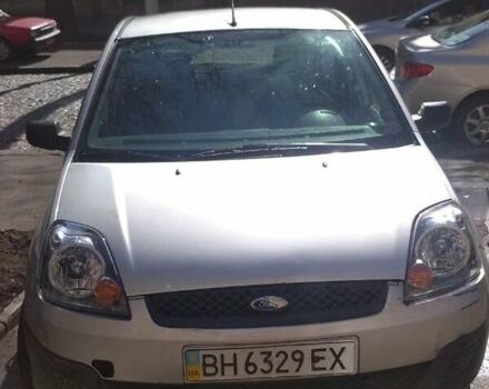 Серый Форд Фиеста, объемом двигателя 1.4 л и пробегом 160 тыс. км за 3000 $, фото 4 на Automoto.ua