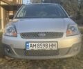 Форд Фиеста 2006 в Житомире на Automoto.ua Серый Форд Фиеста, объемом двигателя 1.4 л и пробегом 282 тыс. км за 3900 $, фото 1 на Automoto.ua