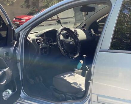 Серый Форд Фиеста, объемом двигателя 1.2 л и пробегом 212 тыс. км за 3800 $, фото 1 на Automoto.ua