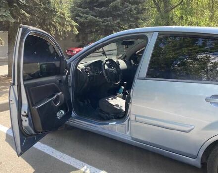 Серый Форд Фиеста, объемом двигателя 1.2 л и пробегом 212 тыс. км за 3800 $, фото 6 на Automoto.ua