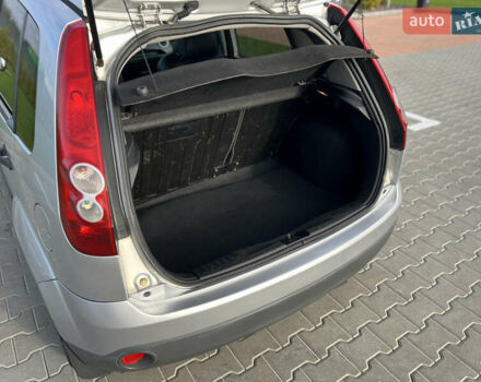 Серый Форд Фиеста, объемом двигателя 1.4 л и пробегом 202 тыс. км за 4850 $, фото 8 на Automoto.ua