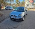 Серый Форд Фиеста, объемом двигателя 1.4 л и пробегом 201 тыс. км за 3750 $, фото 1 на Automoto.ua
