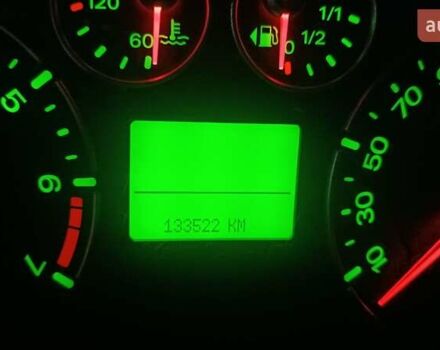 Серый Форд Фиеста, объемом двигателя 1.39 л и пробегом 133 тыс. км за 4000 $, фото 6 на Automoto.ua