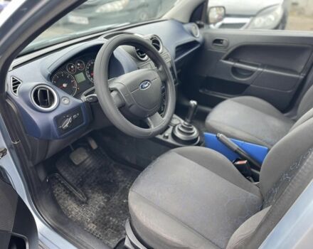 Серый Форд Фиеста, объемом двигателя 1.4 л и пробегом 160 тыс. км за 4200 $, фото 12 на Automoto.ua