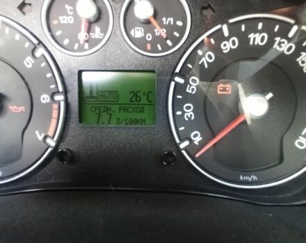 Серый Форд Фиеста, объемом двигателя 1.4 л и пробегом 158 тыс. км за 3200 $, фото 11 на Automoto.ua