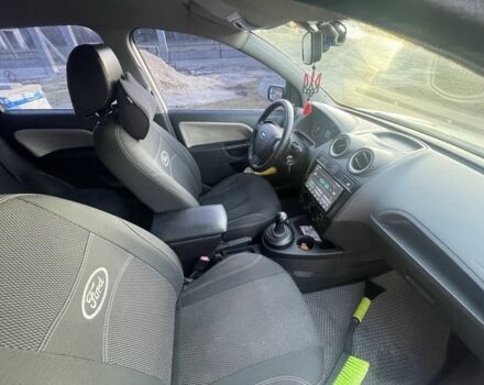 Форд Фиеста 2006 в Житомире на Automoto.ua Серый Форд Фиеста, объемом двигателя 1.4 л и пробегом 282 тыс. км за 3900 $, фото 22 на Automoto.ua