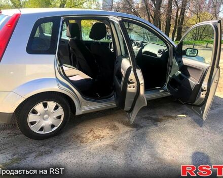 Форд Фиеста 2006 в Киеве на Automoto.ua Серый Форд Фиеста, объемом двигателя 1.3 л и пробегом 52 тыс. км за 2500 $, фото 2 на Automoto.ua