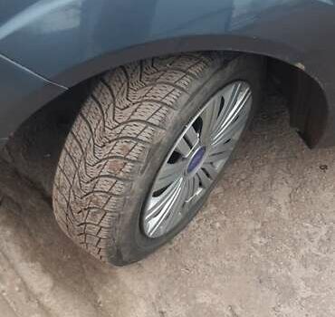 Серый Форд Фиеста, объемом двигателя 1.3 л и пробегом 202 тыс. км за 2800 $, фото 13 на Automoto.ua