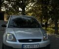 Серый Форд Фиеста, объемом двигателя 1.2 л и пробегом 154 тыс. км за 3500 $, фото 1 на Automoto.ua