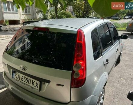Сірий Форд Фієста, об'ємом двигуна 1.39 л та пробігом 183 тис. км за 5500 $, фото 1 на Automoto.ua