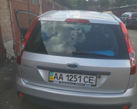 Сірий Форд Фієста, об'ємом двигуна 1.3 л та пробігом 129 тис. км за 3700 $, фото 7 на Automoto.ua
