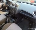 Сірий Форд Фієста, об'ємом двигуна 1.3 л та пробігом 88 тис. км за 4400 $, фото 3 на Automoto.ua