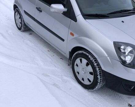 Сірий Форд Фієста, об'ємом двигуна 1.4 л та пробігом 240 тис. км за 3700 $, фото 1 на Automoto.ua