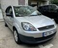 Серый Форд Фиеста, объемом двигателя 1.39 л и пробегом 46 тыс. км за 4700 $, фото 1 на Automoto.ua