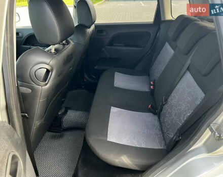 Серый Форд Фиеста, объемом двигателя 1.4 л и пробегом 202 тыс. км за 4850 $, фото 23 на Automoto.ua