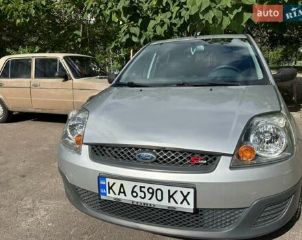 Сірий Форд Фієста, об'ємом двигуна 1.39 л та пробігом 183 тис. км за 5500 $, фото 3 на Automoto.ua
