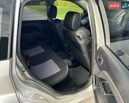 Серый Форд Фиеста, объемом двигателя 1.4 л и пробегом 202 тыс. км за 4850 $, фото 24 на Automoto.ua