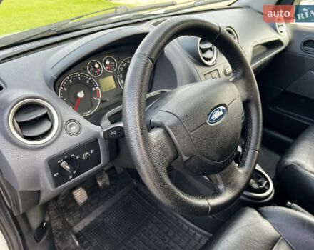 Серый Форд Фиеста, объемом двигателя 1.4 л и пробегом 202 тыс. км за 4850 $, фото 11 на Automoto.ua