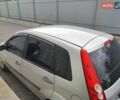 Серый Форд Фиеста, объемом двигателя 1.2 л и пробегом 149 тыс. км за 3700 $, фото 6 на Automoto.ua