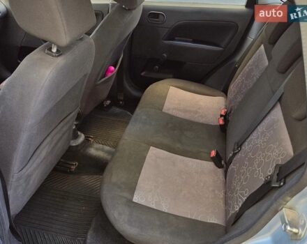 Серый Форд Фиеста, объемом двигателя 1.39 л и пробегом 240 тыс. км за 2200 $, фото 13 на Automoto.ua