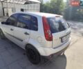 Сірий Форд Фієста, об'ємом двигуна 1.39 л та пробігом 186 тис. км за 4200 $, фото 3 на Automoto.ua