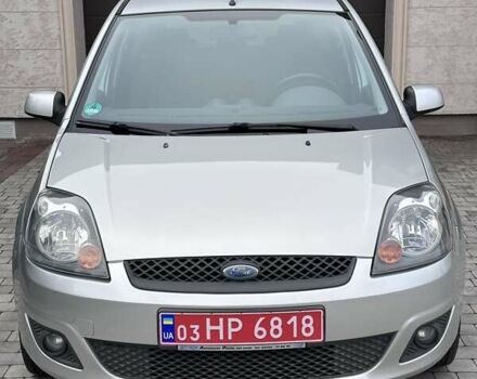 Сірий Форд Фієста, об'ємом двигуна 1.4 л та пробігом 178 тис. км за 4499 $, фото 1 на Automoto.ua