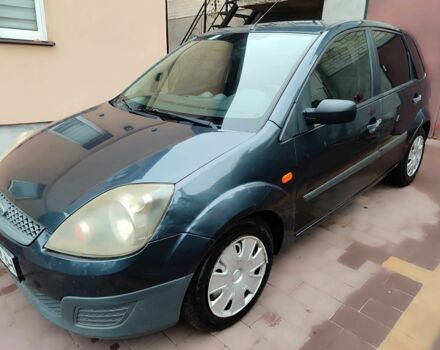 Сірий Форд Фієста, об'ємом двигуна 1.4 л та пробігом 204 тис. км за 3550 $, фото 3 на Automoto.ua