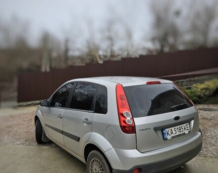 Сірий Форд Фієста, об'ємом двигуна 1.2 л та пробігом 246 тис. км за 3800 $, фото 2 на Automoto.ua