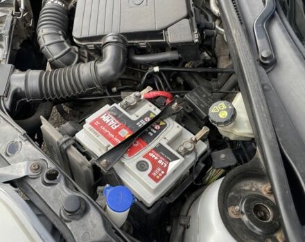 Сірий Форд Фієста, об'ємом двигуна 1.3 л та пробігом 180 тис. км за 5600 $, фото 15 на Automoto.ua