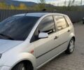Сірий Форд Фієста, об'ємом двигуна 1.4 л та пробігом 110 тис. км за 4400 $, фото 5 на Automoto.ua