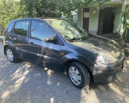 Серый Форд Фиеста, объемом двигателя 1.4 л и пробегом 270 тыс. км за 3500 $, фото 1 на Automoto.ua