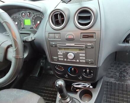 Серый Форд Фиеста, объемом двигателя 1.24 л и пробегом 125 тыс. км за 3450 $, фото 14 на Automoto.ua