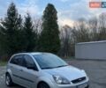 Серый Форд Фиеста, объемом двигателя 1.3 л и пробегом 315 тыс. км за 2950 $, фото 3 на Automoto.ua