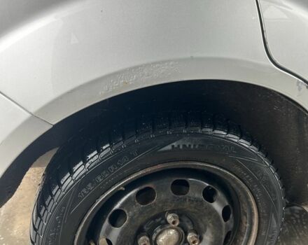 Серый Форд Фиеста, объемом двигателя 1.2 л и пробегом 194 тыс. км за 3300 $, фото 16 на Automoto.ua