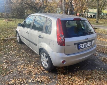 Сірий Форд Фієста, об'ємом двигуна 1.2 л та пробігом 200 тис. км за 2554 $, фото 3 на Automoto.ua